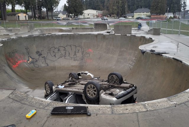 car-in-skate-park