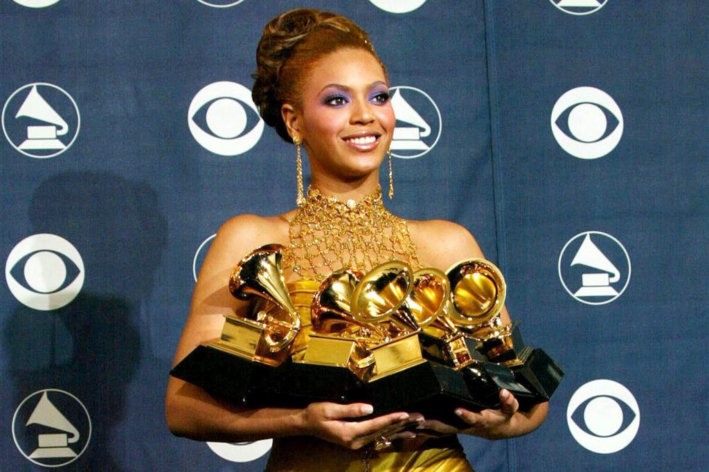 46th-annual-grammy-awards-pressroom