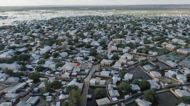 somalia-flooding2-gty-ml-230519_1684496801932_hpembed_3x2_160028129344106