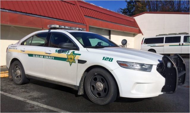 clallam-sheriff-car