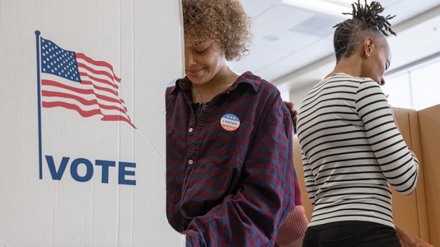 gettyimages_votingbooth_08052320868