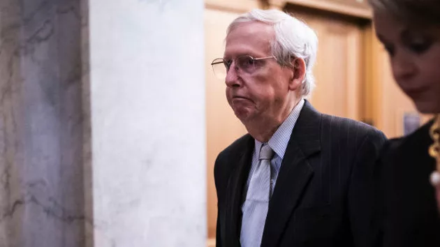 McConnell Appears To Freeze Again During Press ...