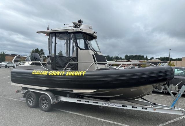 new-sheriff-boat