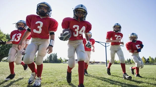 gettyimages_youthfootball_011024173614