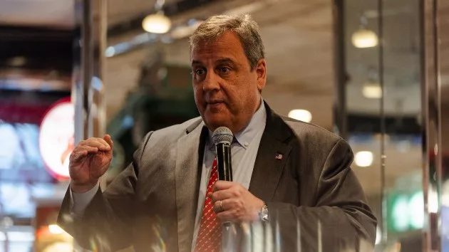 chris-christie-3-gty-bb-240110_1704921263310_hpmain288959