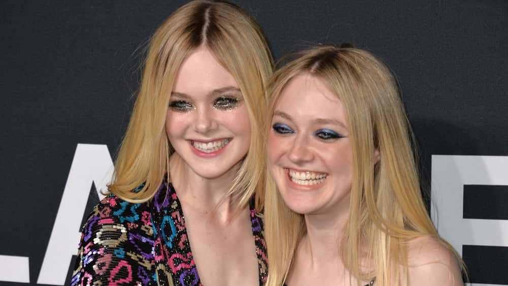 Dakota And Elle Fanning To Play Sisters In Film Adaptation Of The Nightingale Hot 103 Jamz 