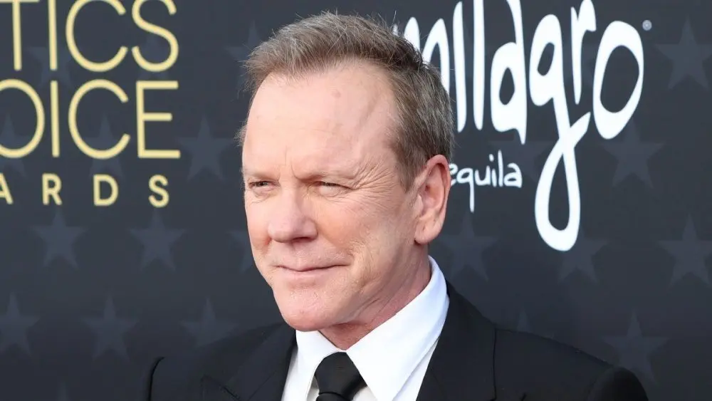 Kiefer Sutherland at the 29th Annual Critics Choice Awards - Arrivals at the Barker Hanger on January 14^ 2024 in Santa Monica^ CA