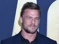 Alan Ritchson at the 2022 Academy of Country Music Awards Arrivals at Allegient Stadium on March 7^ 2022 in Las Vegas^ NV