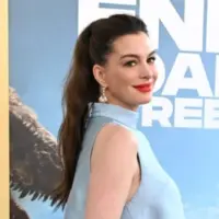 Anne Hathaway arrives for the ‘The End of Oak Street’ World Premiere on August 09^ 2026 in Burbank^ CA