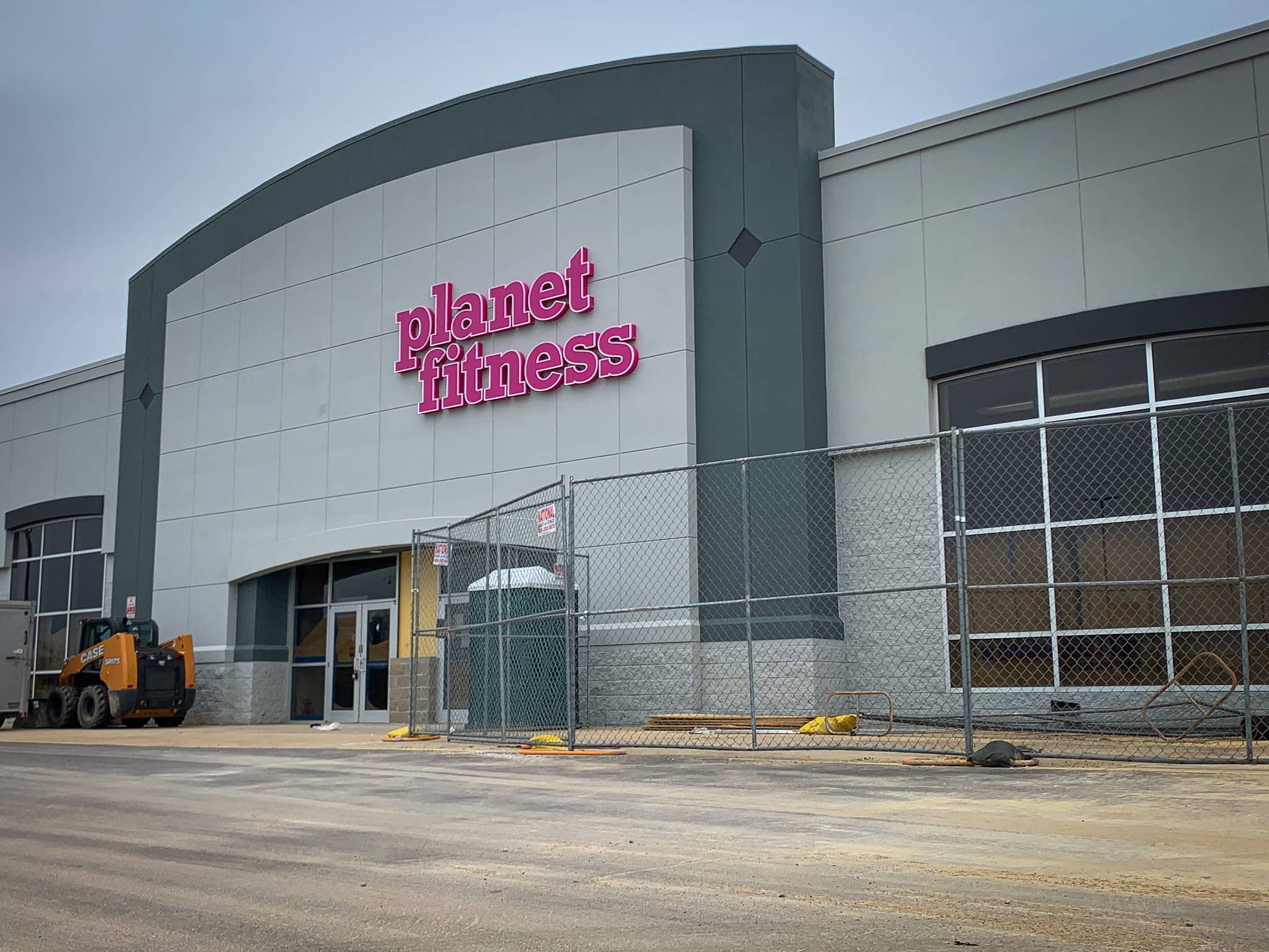 planet fitness schaumburg opening date