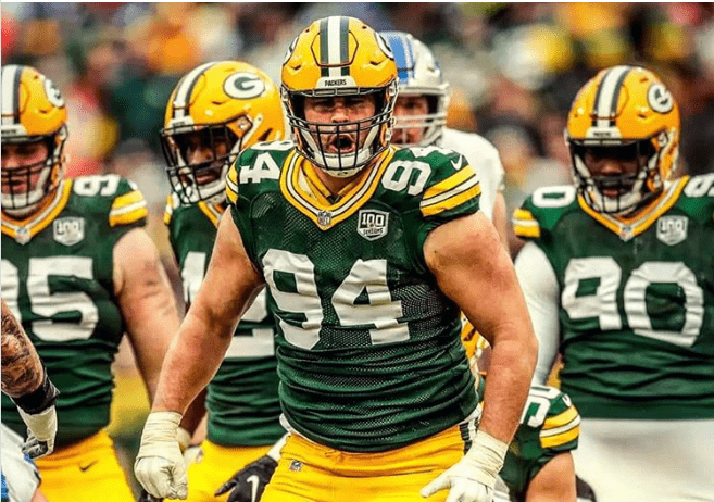 titletown_cheeseheads_via_instagram