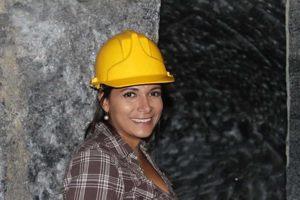 helmet-2369986_1920-jpg-2