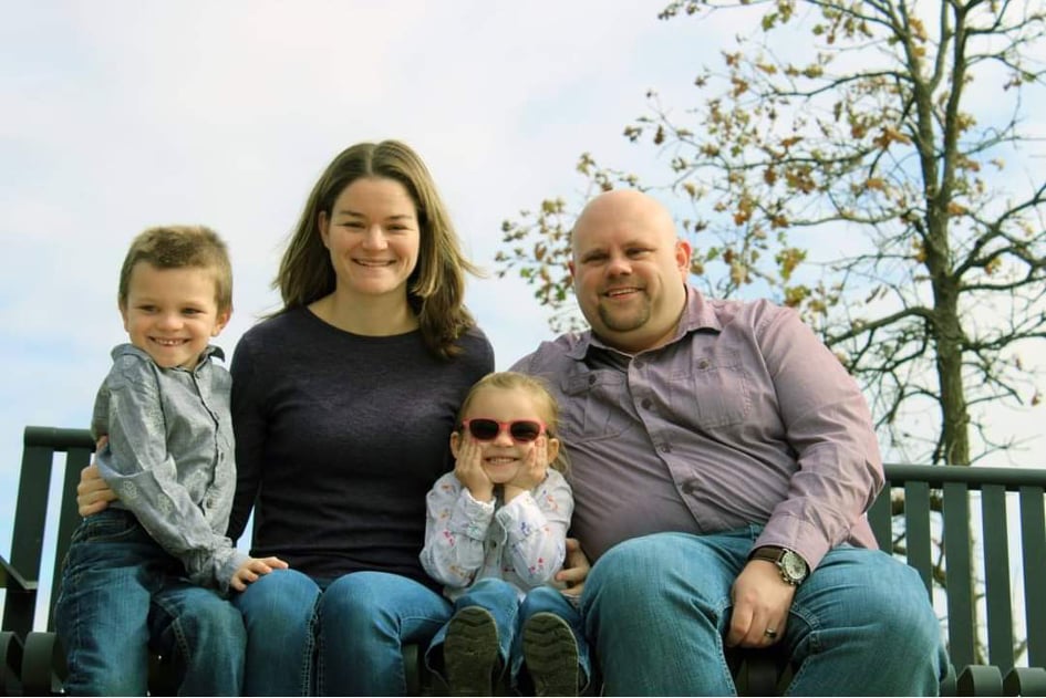 dustin-smith-and-family-jpg