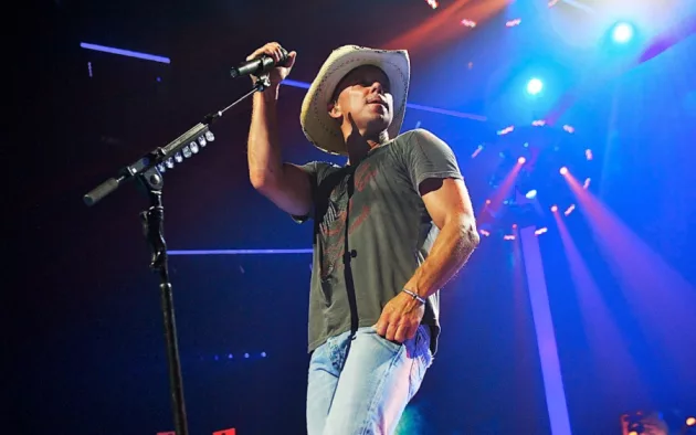 Kenny Chesney performs at the MGM Grand Garden Arena. Las Vegas^ NV^ USA: September 24 2011
