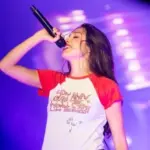 getty_oliviarodrigoglastotee_041726725656