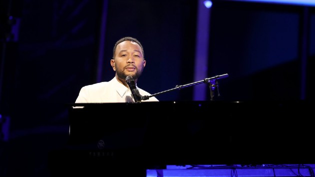 m_johnlegend_101620