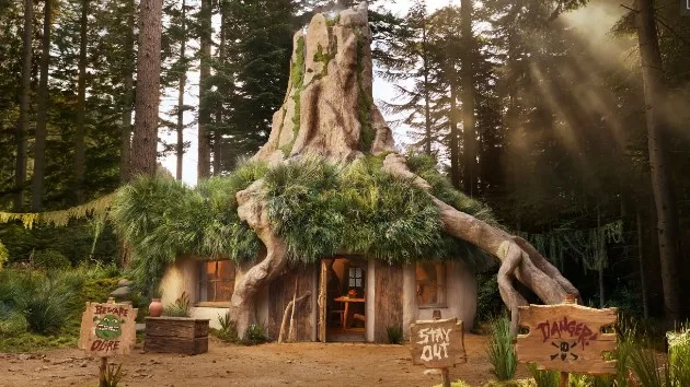e_shrek_house_09262023635484