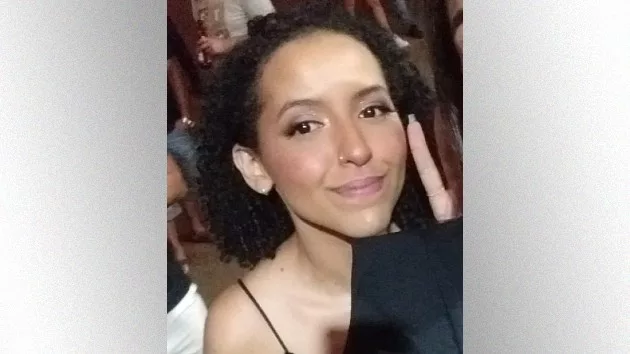 m_anacarlabenevidesmachado_112023675698