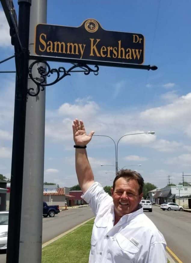 sammy kershaw with his street sign in kaplan
