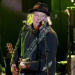 getty_neilyoung_020626234450