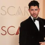 e_nickjonas_04032621459