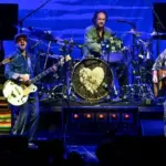 getty_neilyoungchromehearts_051526899016
