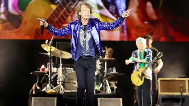 getty_mickjagger_081026211045