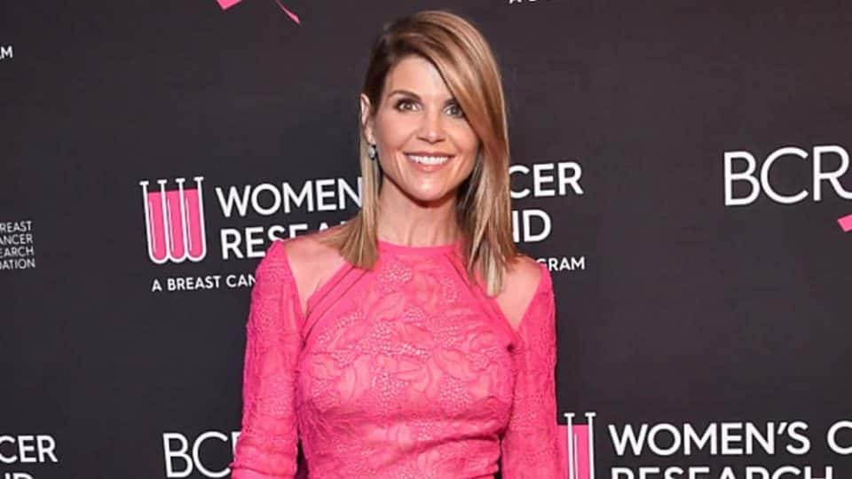 Actress Lori Loughlin Released On 1 Million Bond After Arrest In College Admissions Scam 95 3